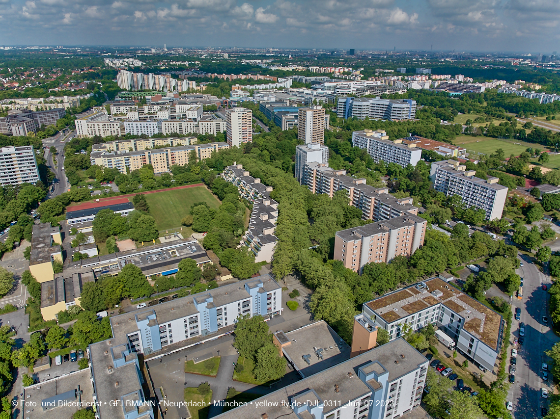 07.06.2023 - Annette-Kolb-Anger, Perlach Stift und Aufstockung in der Kafkastraße in Neuperlach